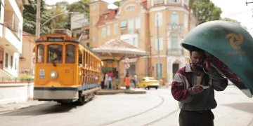 Netflix estreia série “Homem em Chamas” com cenário no Rio de Janeiro e participação de Alice Braga