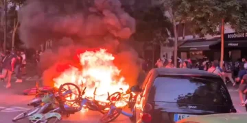 Festa do PSG pela conquista da Champions termina em tragédia com morte e feridos