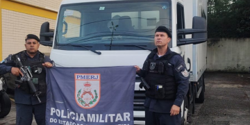 Polícia do Rio impede roubo de carga de R$ 96 mil na Avenida Brasil e resgata motorista