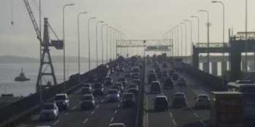 Congestão na Ponte Rio-Niterói cedo nesta segunda-feira, com tempo de travessia de 19 minutos