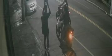 Motociclista vítima de roubo no Pita; suspeitos fugiram com veículo em andamento
