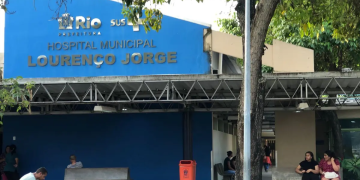 Subtenente da Polícia Militar morre em tiroteio na comunidade da Covanca, no Rio