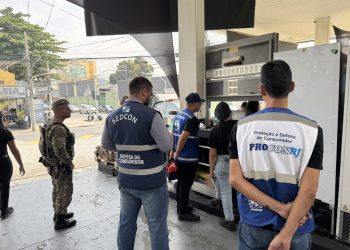 Posto no Engenho Novo é interditado por fraude com dispositivo eletrônico em bombas de combustível