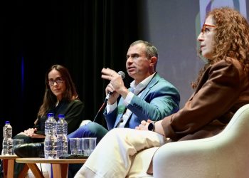 Niterói lidera debates sobre inovação urbana na Reunião Regional do Connected Smart Cities