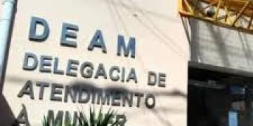 Homem é preso por tentativa de feminicídio em São Gonçalo durante operação da Deam