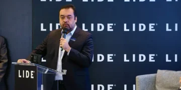 Polícia Federal identifica encontros entre Cláudio Castro e banqueiro antes de aporte de R$ 240 milhões na Banco Master