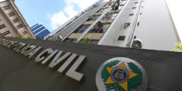 Polícia prende suspeito de roubo a farmácias e apreende medicamentos roubados no Rio