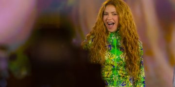 Show de Shakira em Copacabana reúne 2 milhões e destaca o Rio no cenário musical global