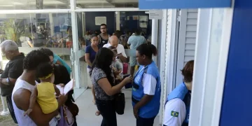 Casos de SRAG crescem no Brasil por vírus sincicial, influenza A e rinovírus, alerta Fiocruz