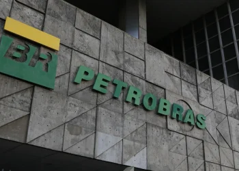 Petrobras desmente rumores sobre concurso com 1.400 vagas e salários de R$ 15 mil
