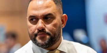 Polícia Federal relaciona deputado Thiago Rangel a tráfico e oferece vagas em órgão público