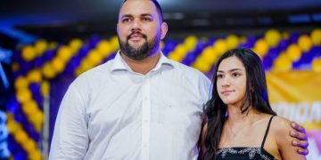 Governador em exercício exonera filha de deputado antes de operação da PF por suspeitas de caixa dois