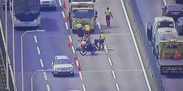 Acidente na Ponte Rio-Niterói causa interdição de duas faixas e aumenta tempo de viagem