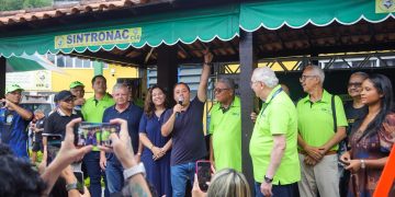 Prefeito de Niterói participa de celebração pelo Dia do Trabalhador no Sintronac