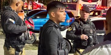 Operação em Niterói combate flanelinhas ilegais e garante vagas públicas gratuitas