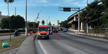 Acidente na Avenida Jansen de Melo em Niterói deixa 13 feridos e causa congestionamento