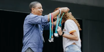 Alunos de Niterói conquistam medalhas na OBMEP e destacam investimento na educação pública