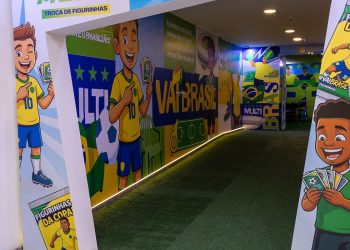 Arena temática em Niterói promove troca de figurinhas, jogos e experiências até julho