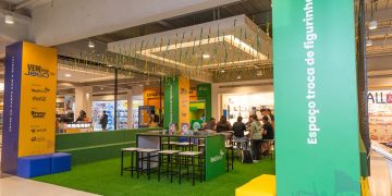 Shopping Nova América no Rio inaugura espaço de troca de figurinhas da Copa 2026