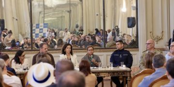 Comissão do Rio debate melhorias, segurança e sustentabilidade do carnaval de rua de 2026