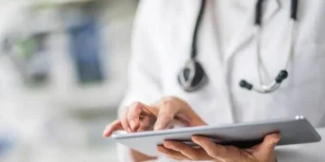 Processos seletivos temporários na saúde ganham espaço no Brasil com contratação rápida