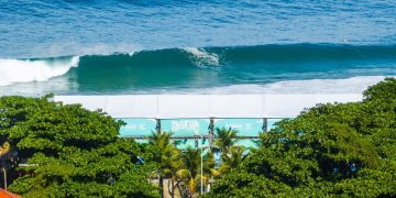 Surfista sofre acidente durante etapa mundial de bodyboard em Itacoatiara
