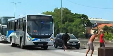 Polícia Militar mata dois pedreiros durante operação em Jardim Catarina, em São Gonçalo