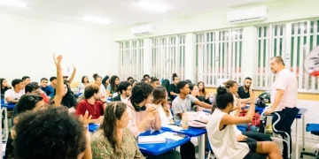 Pré-Enem Popular Iara Iavelberg abre inscrições para preparação gratuita em 2026
