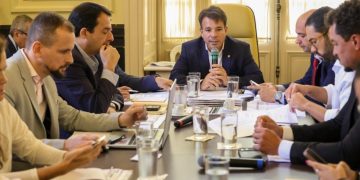 Vereadores e prefeitura discutem alterações no projeto de reurbanização da Praça Onze