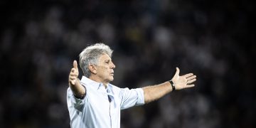 Vasco enfrenta o Internacional com desfalques por suspensão no Brasileirão 2026