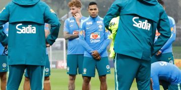 Seleção brasileira enfrenta Panamá em amistoso no Maracanã sem Neymar