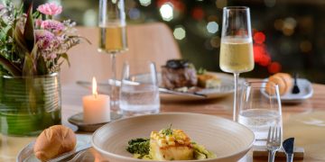 Restaurante Skylab no Othon Palace oferece jantar de Dia dos Namorados com menu exclusivo e vista de Copacabana