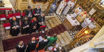 Igreja da Lapa dos Mercadores celebra estreia de novo hino em homenagem a Nossa Senhora