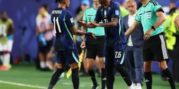 Lesão de Raphinha intensifica disputa por vaga no ataque do Brasil na Copa do Mundo