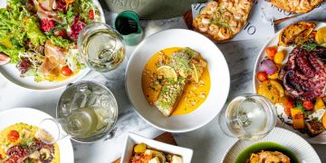 Restaurante Tato em Copacabana promove programação especial para o jogo inaugural da Copa do Mundo