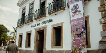 Maricá celebra Dia do Orgulho LGBTQIAPN+ com iluminação e neste na Casa de Cultura