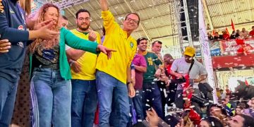 Campanha antecipada? Caravanas e promessas colocam evento de Paes em São Gonçalo sob suspeita