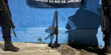 Polícia Militar apreende fuzil após confronto em Niterói, morador suspeito é morto