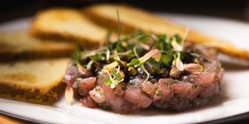 Restaurantes de Niterói oferecem menus especiais e promoções para o Dia dos Namorados