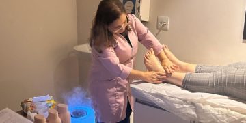 Evento em Niterói oferece cuidados estéticos e apoio emocional a pacientes oncológicas, no Dia da Beleza