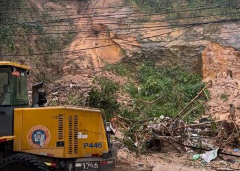 Rocinha sofre deslizamento após fortes chuvas; avaliação técnica será realizada