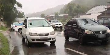 Acidentes na RJ-106 resultam em dois feridos e causam lentidão no trânsito