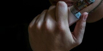 Pesquisa do INCA avalia impacto dos dispositivos eletrônicos para fumar na prevenção ao tabagismo entre jovens