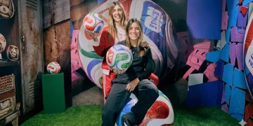 Carol de Paula e Carol Jacques, famosas nas redes como Carolixas, são capitãs do estádio na Copa do Mundo nos EUA
