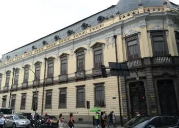 Colégio Pedro II abre inscrições gratuitas para curso de Libras com início em agosto de 2026