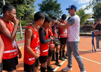 Paulo Henrique Ganso marca aniversário do projeto social Craque do Amanhã em Barra Mansa