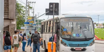 Rio elimina pagamento em dinheiro nos ônibus municipais e amplia uso do bilhete eletrônico