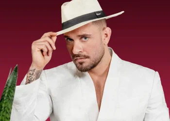 Diogo Nogueira grava show de celebração aos 20 anos de carreira em Madureira