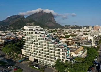 Justiça do Rio decreta falência do hotel LSH Barra, antiga operação do Trump na orla da Barra