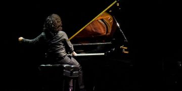 Pianista Lucas Thomazinho apresenta recital na Sala Cecília Meireles em comemoração aos 130 anos do espaço